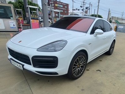 PORSCHE CAYENNE - 1