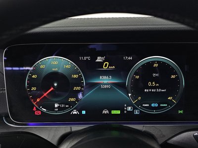 MERCEDES-BENZ CLS - 8