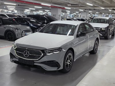 MERCEDES-BENZ E-CLASS - 2