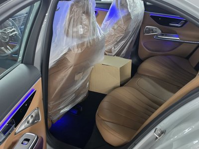 MERCEDES-BENZ E-CLASS - 7
