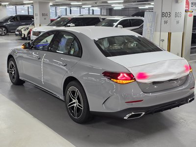 MERCEDES-BENZ E-CLASS - 3