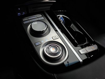 2023 Genesis G80 (RG3) thumbnail 12