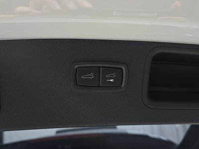 2020 Porsche MACAN 缩略图 30
