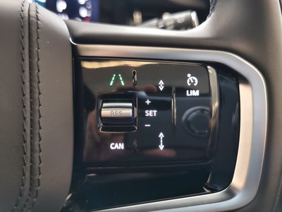 2024 LAND Rover DISCOVERY SPORT thumbnail 16