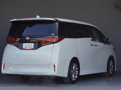 TOYOTA ALPHARD - 2