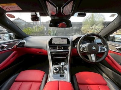 BMW 8 SERIES - 2