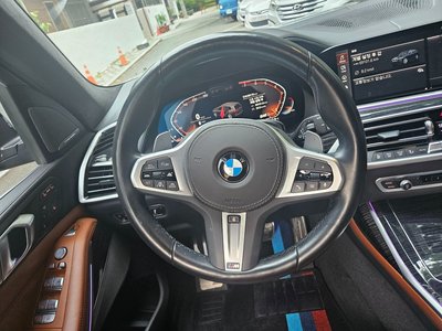 2022 BMW X7 thumbnail 15