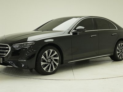 MERCEDES-BENZ E-CLASS - 1