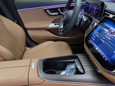 MERCEDES-BENZ E-CLASS - 9