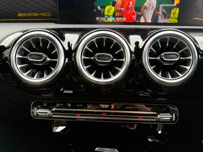 صورة مصغرة 31 لـ 2025 Mercedes-BENZ A-CLASS AMG