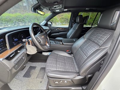 CADILLAC ESCALADE - 6