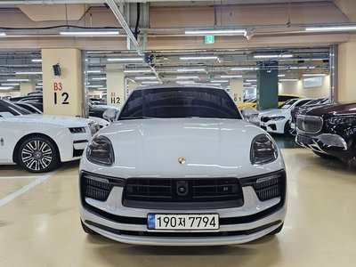 2022 Porsche MACAN 缩略图 18