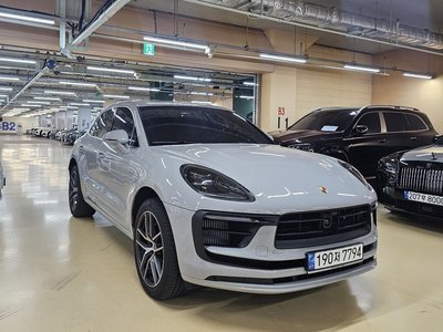 2022 Porsche MACAN 缩略图 16