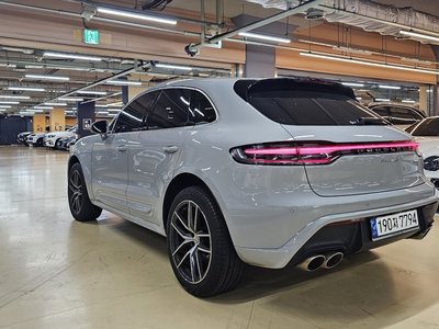 2022 Porsche MACAN — фото 4