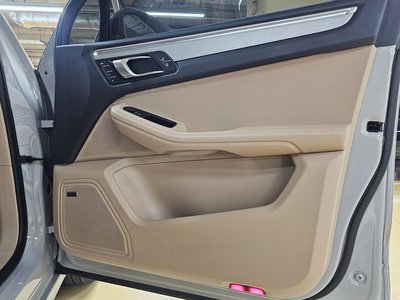 2022 Porsche MACAN 缩略图 14