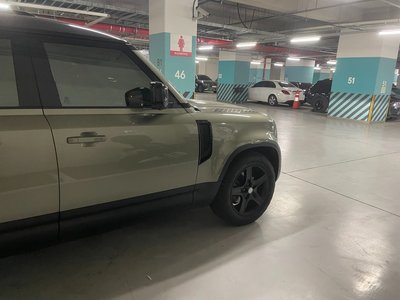 LAND ROVER DEFENDER - 7