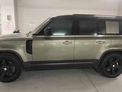 LAND ROVER DEFENDER - 2
