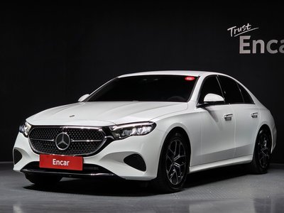 MERCEDES-BENZ E-CLASS - 1