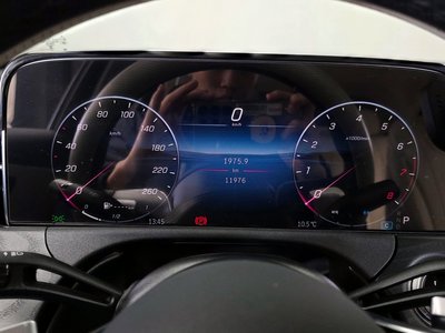 MERCEDES-BENZ E-CLASS - 8