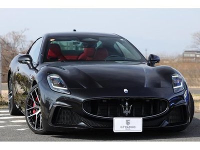 MASERATI GRANTURISMO - 1