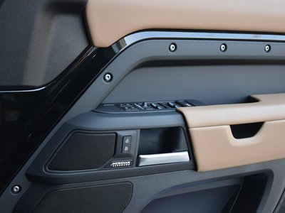 2025 LAND Rover DEFENDER 缩略图 12