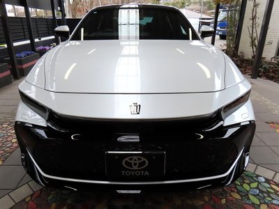 TOYOTA CROWN CROSSOVER - 8