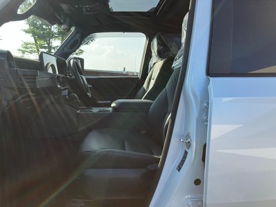 2025 Toyota LAND CRUISER 250 — миниатюра 23