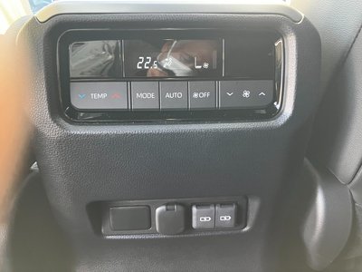 2025 Toyota LAND CRUISER 250 — миниатюра 26