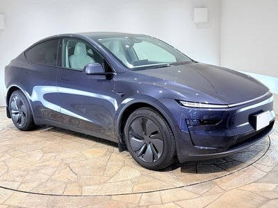 TESLA MODEL Y - 5
