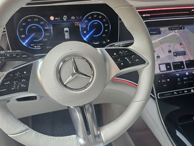 MERCEDES-BENZ EQE - 5