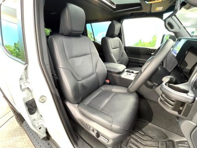 TOYOTA LAND CRUISER 250 - 8