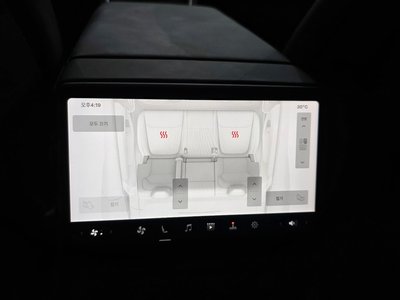 2025 Tesla MODEL Y — миниатюра 28