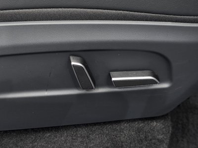 2025 Tesla MODEL Y — миниатюра 34