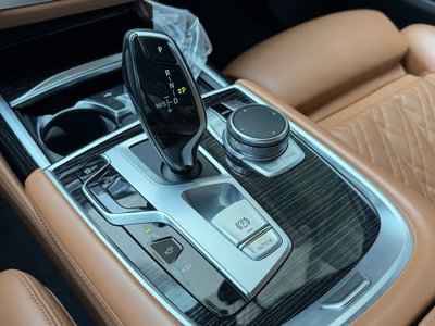 BMW 7 SERIES - 9