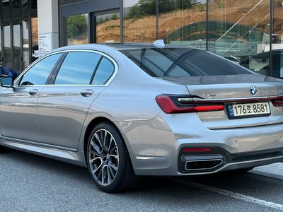 BMW 7 SERIES - 4