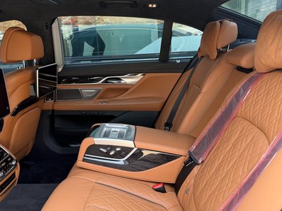 BMW 7 SERIES - 10