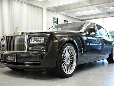 ROLLS-ROYCE PHANTOM - 2