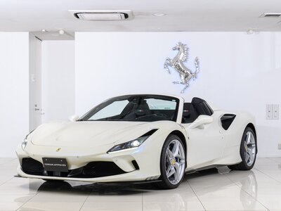 FERRARI F8 SPIDER
