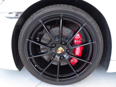 PORSCHE 718 CAYMAN - 10