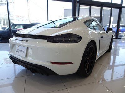 PORSCHE 718 CAYMAN - 6