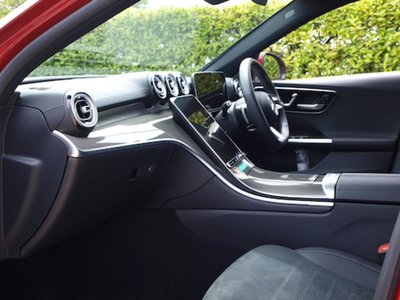 2025 Mercedes-BENZ C-CLASS 照片 8