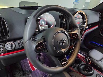 MINI COUNTRYMAN - 10