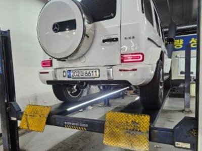 MERCEDES-BENZ G-CLASS - 2