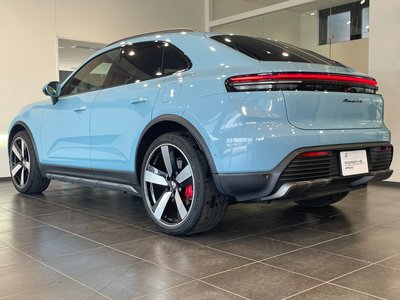 PORSCHE MACAN - 7