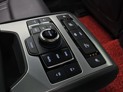 صورة مصغرة 25 لـ 2019 Genesis G80