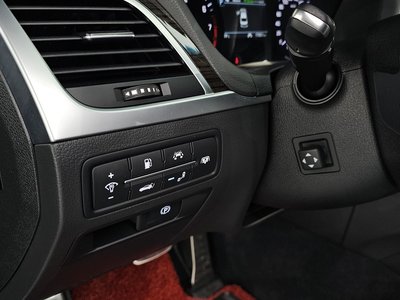 صورة مصغرة 28 لـ 2019 Genesis G80