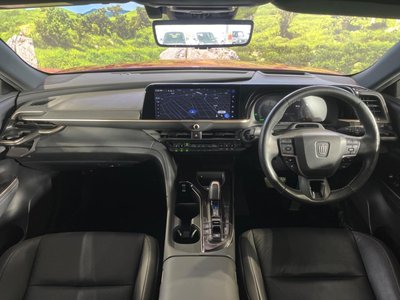 TOYOTA CROWN SPORT - 2