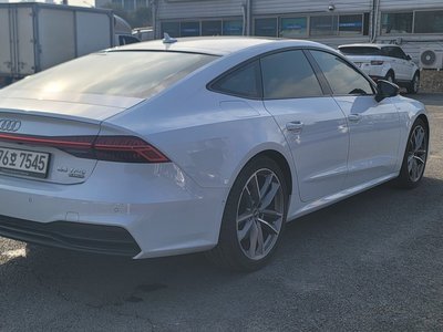 AUDI A7 - 7