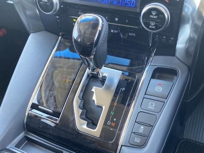 2022 Toyota ALPHARD 缩略图 17