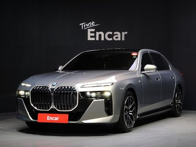 BMW I7 - 1
